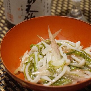 簡単ヘルシー、えのきとめかぶの梅肉和え